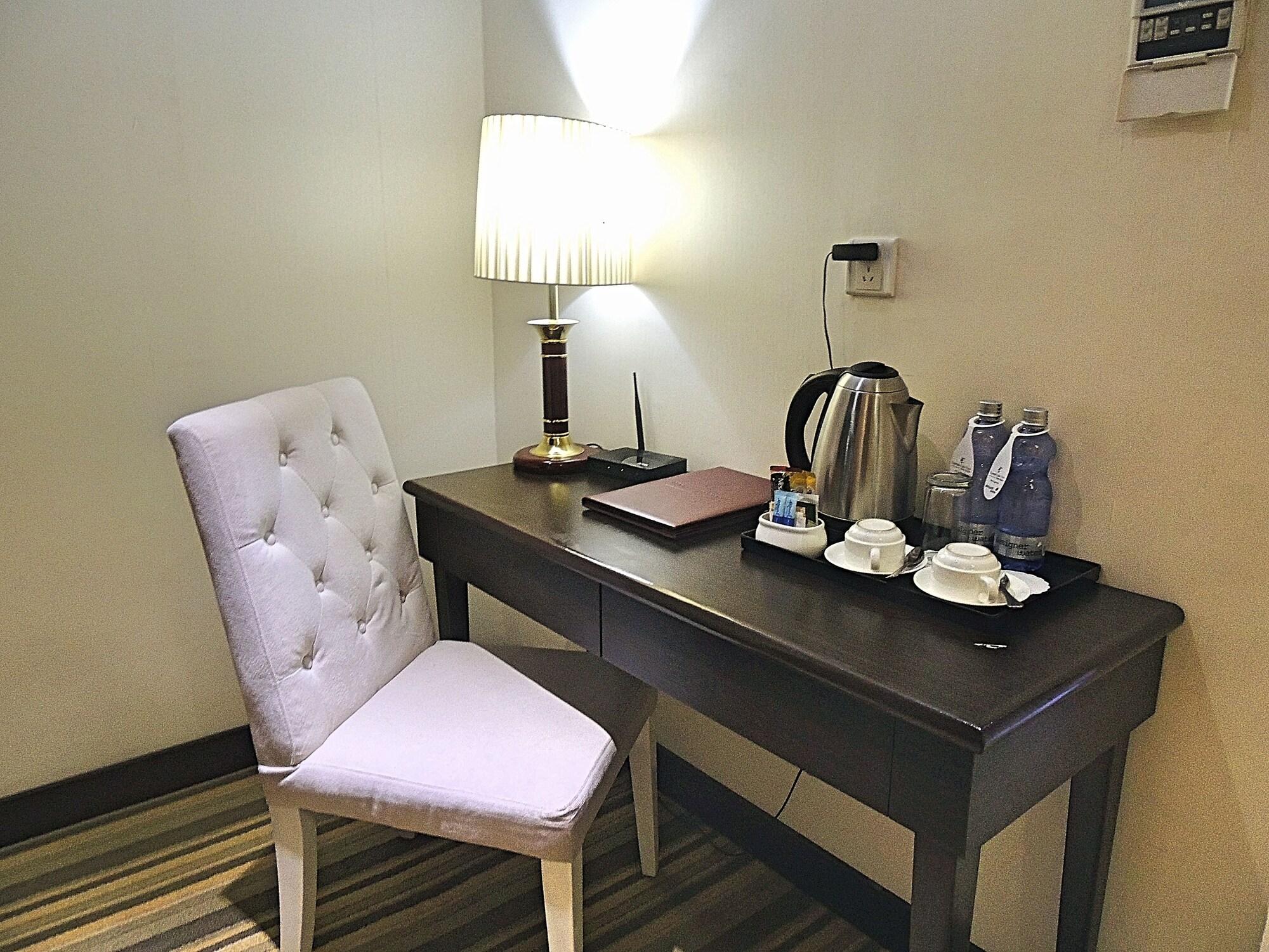 Esperado Lake View Hotel Γιανγκόν Εξωτερικό φωτογραφία