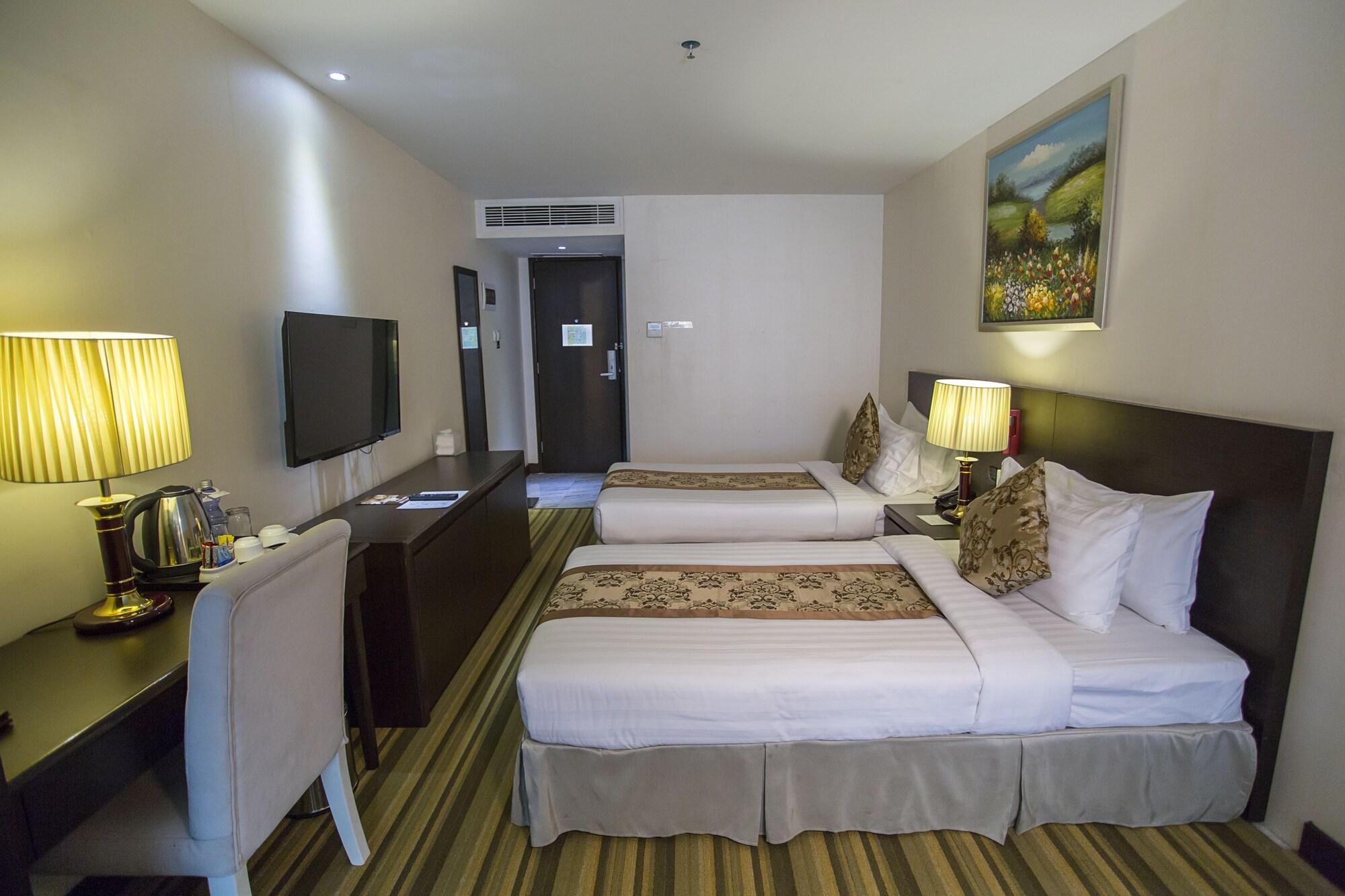 Esperado Lake View Hotel Γιανγκόν Εξωτερικό φωτογραφία
